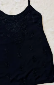 HEER BLACK SLEEVELESS SHORT RAYON KURTI
