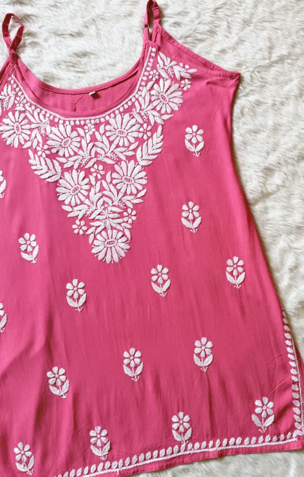 LYLA CORAL SLEEVELESS SHORT RAYON KURTI